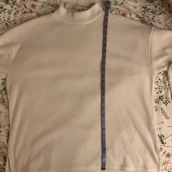 Romi story | Cream/White Mock Neck Sweater | Size XL - Picture 6 of 6